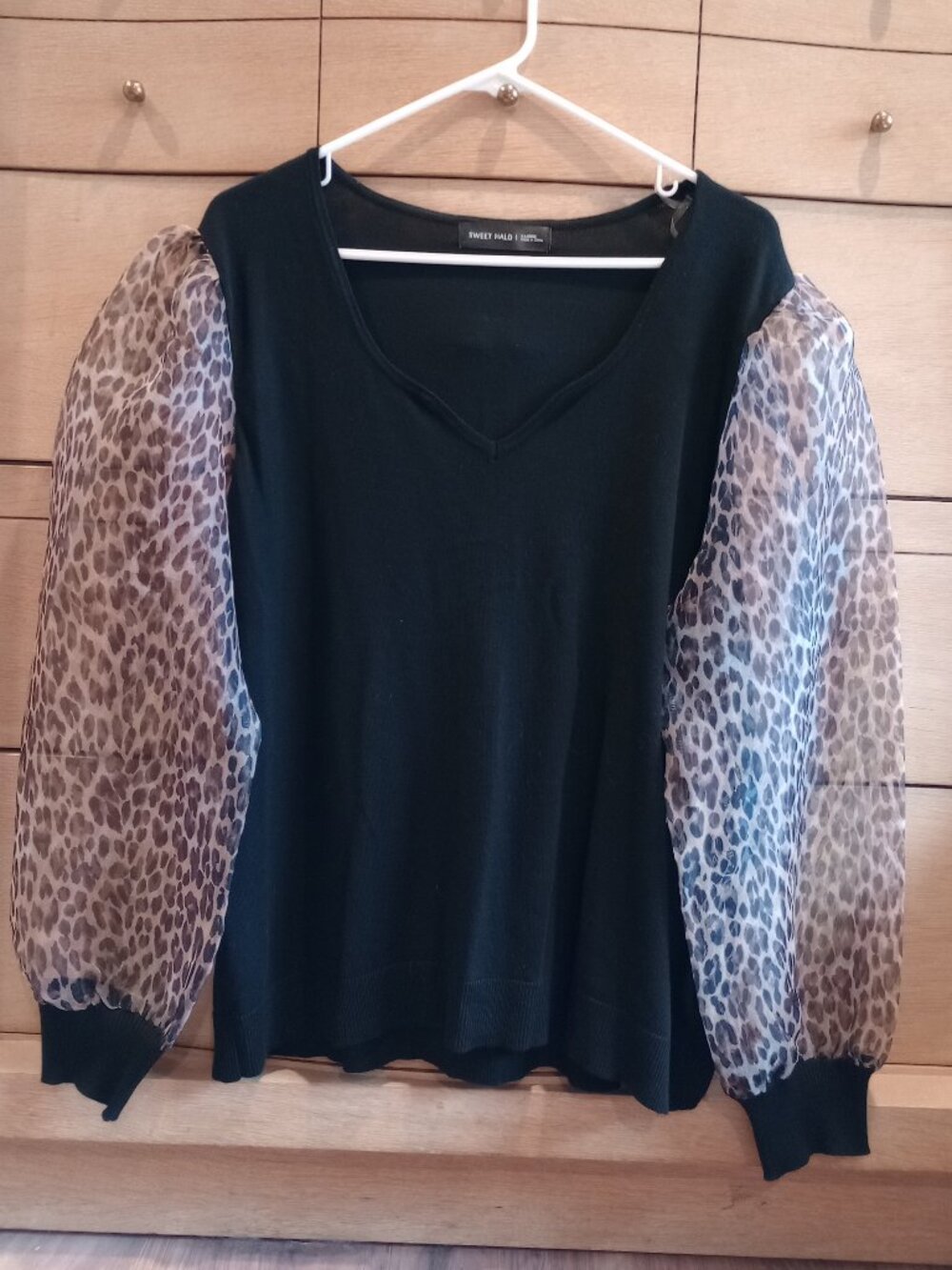 Brand New Sweet Halo Sexy Leopard Knit Top - XL